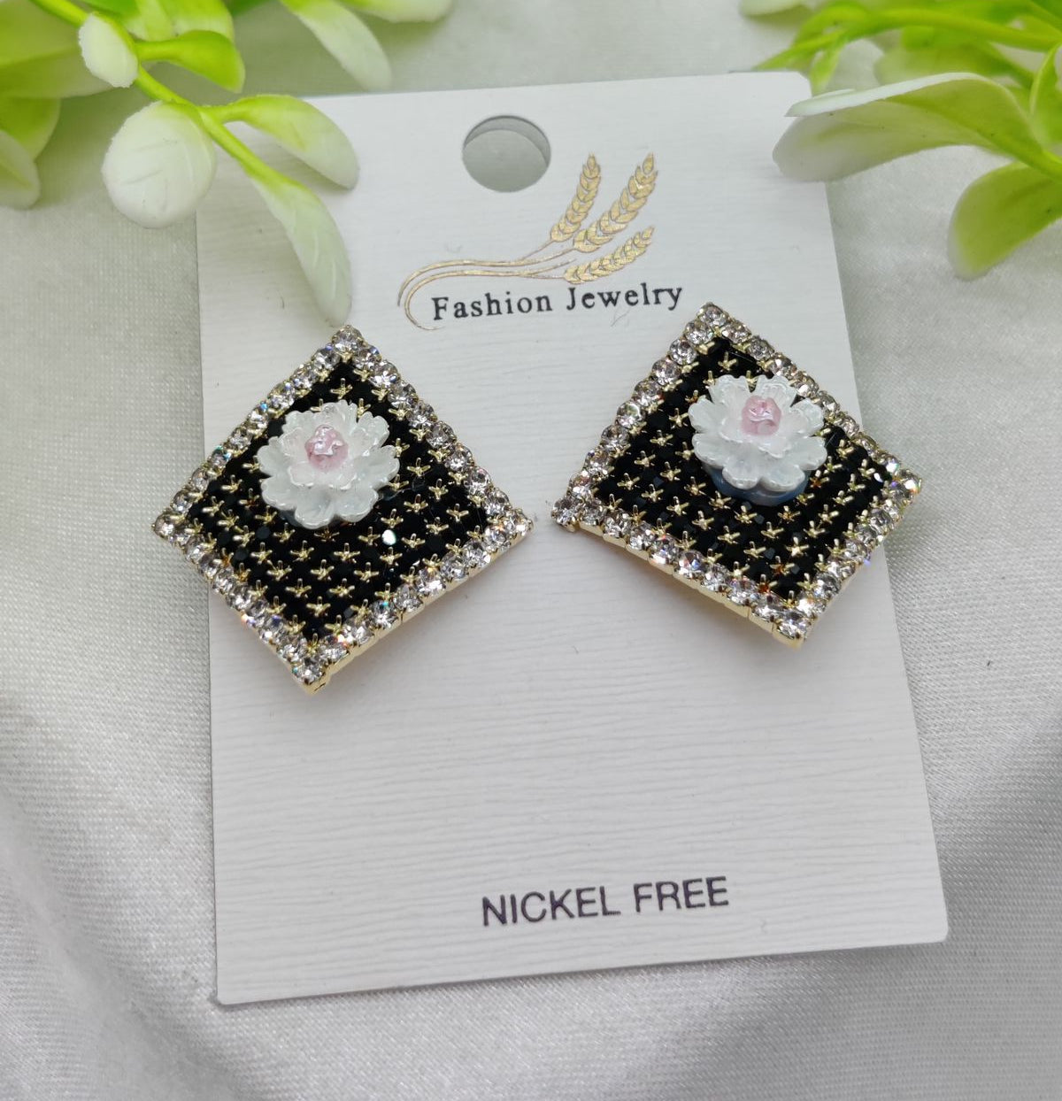 Floral Stud Earrings With Rhinestone