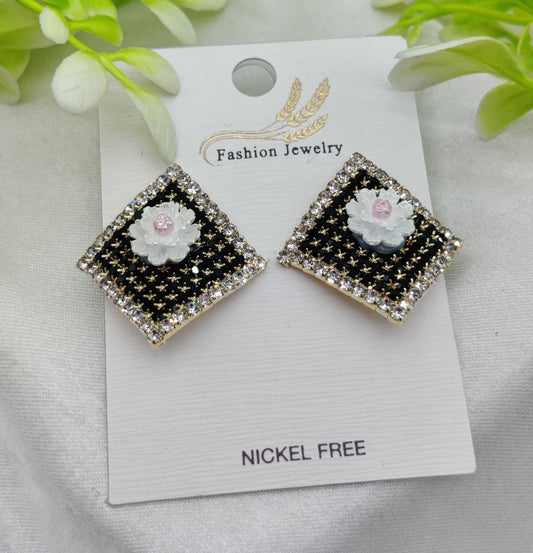 Floral Stud Earrings With Rhinestone