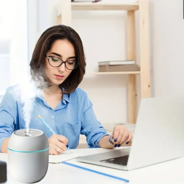 Portable USB Mini Humidifier & Aromatherapy Diffuser